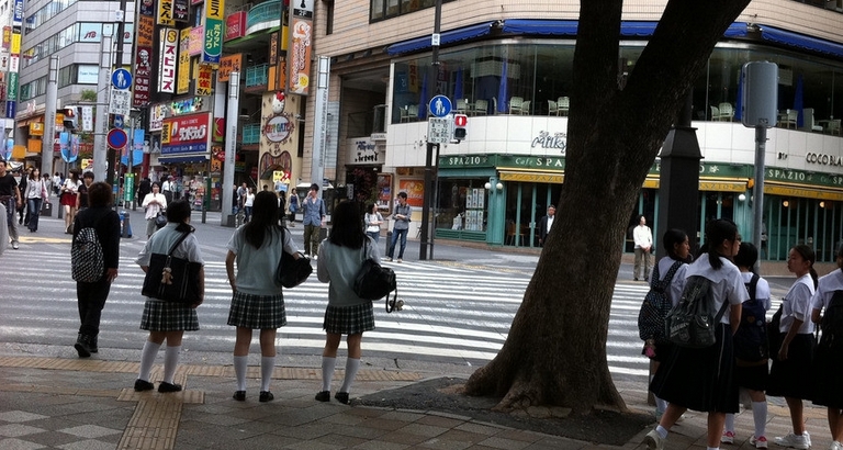 调查显示2030年半数日本人为单身 日媒称未来堪忧