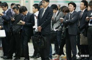 【留学就职最关心】日本高升学率高就职率背后的阴影竟然是……