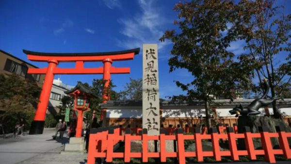 世界各国人评选出的2017日本最值得一去的30个地方，金阁寺才排第8？！